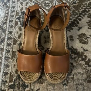 Vince Camuto Wedges